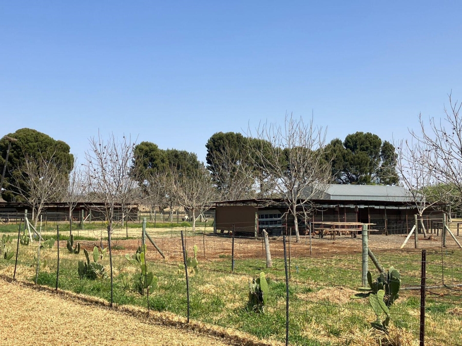 10 Bedroom Property for Sale in Bainsvlei Free State